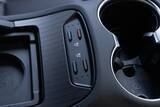 「電池ゼロでも実燃費25km/L！ トヨタ「ハリアーPHEV」の重厚な走りとコスパがエグすぎた」の画像2