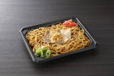 「毎年人気！ローソン×魁力屋コラボ今年も「ごまだれ冷し中華」「焼ラーメン」近畿限定で」の画像3