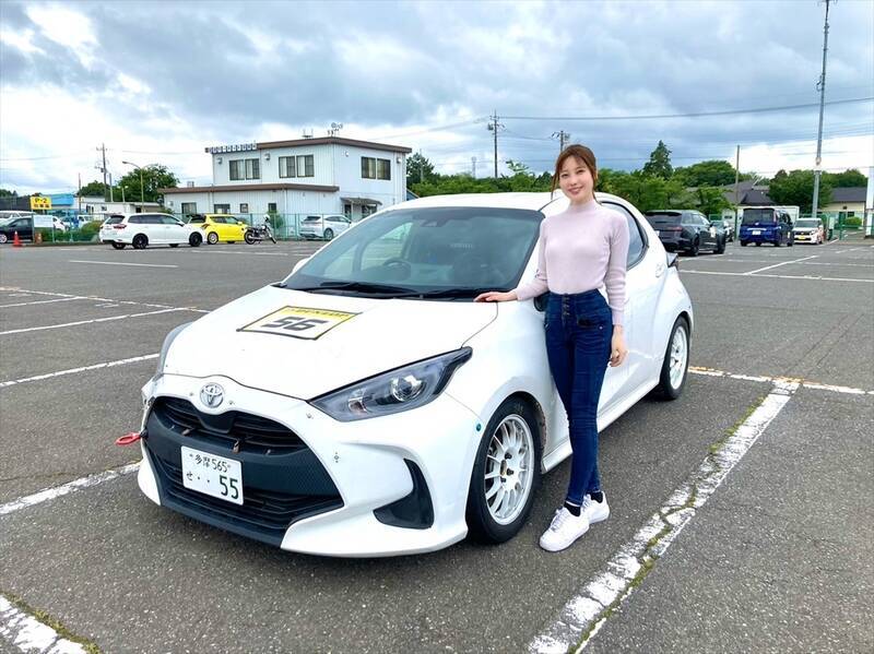 平日会社員、週末レースクイーンの赤城ありさがラリージャパンを目指して始動！