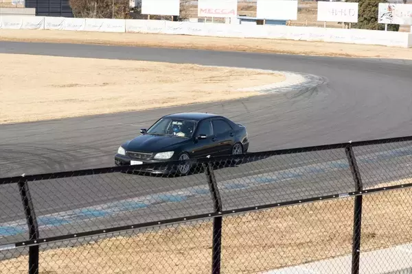 「「ゲームばっかりやって！」と怒られた僕たちへ。グランツーリスモ王者が作った“リアルへの道”」の画像