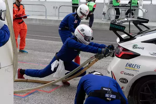 「Honda「S660」を作った中の人はレーシングチームの監督兼ドライバーになっていた！」の画像