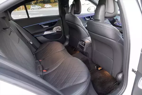 「1000km走破で実証！ メルセデス「E220d」のディーゼルは“圧倒的な疲労感のなさ”と“超低燃費”だった」の画像