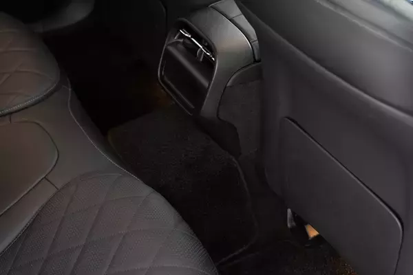 「1000km走破で実証！ メルセデス「E220d」のディーゼルは“圧倒的な疲労感のなさ”と“超低燃費”だった」の画像