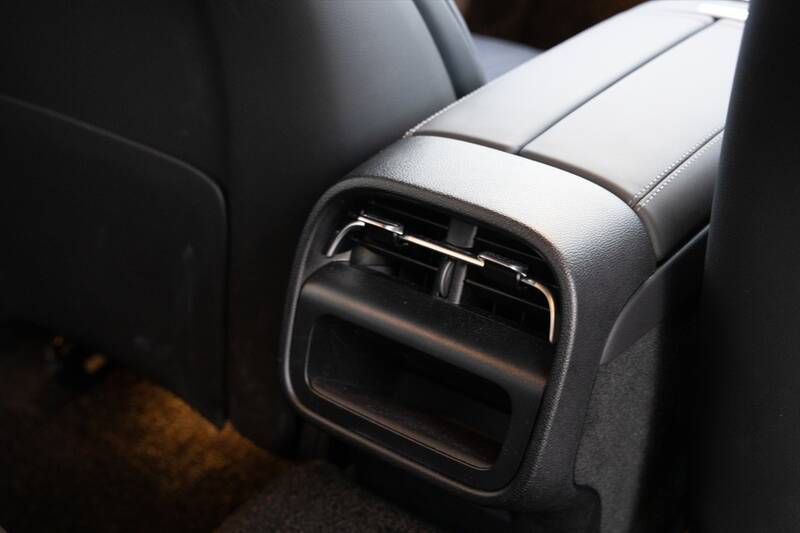 1000km走破で実証！ メルセデス「E220d」のディーゼルは“圧倒的な疲労感のなさ”と“超低燃費”だった