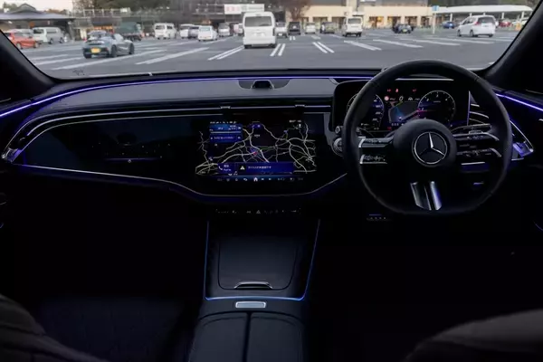 「1000km走破で実証！ メルセデス「E220d」のディーゼルは“圧倒的な疲労感のなさ”と“超低燃費”だった」の画像
