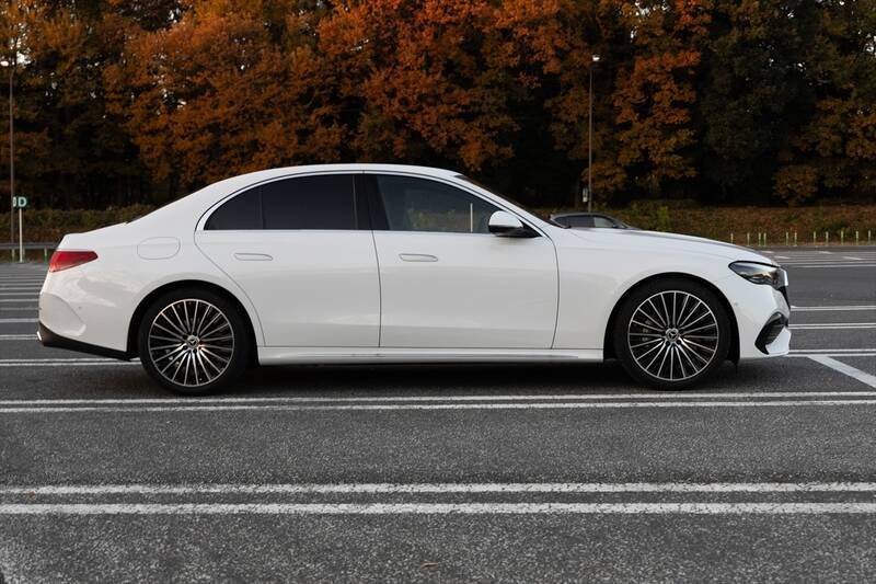 1000km走破で実証！ メルセデス「E220d」のディーゼルは“圧倒的な疲労感のなさ”と“超低燃費”だった