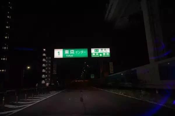 「1000km走破で実証！ メルセデス「E220d」のディーゼルは“圧倒的な疲労感のなさ”と“超低燃費”だった」の画像