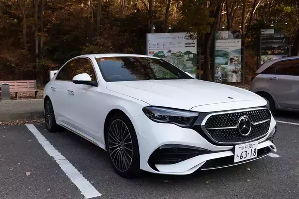 「1000km走破で実証！ メルセデス「E220d」のディーゼルは“圧倒的な疲労感のなさ”と“超低燃費”だった」の画像