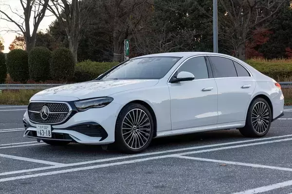 「1000km走破で実証！ メルセデス「E220d」のディーゼルは“圧倒的な疲労感のなさ”と“超低燃費”だった」の画像