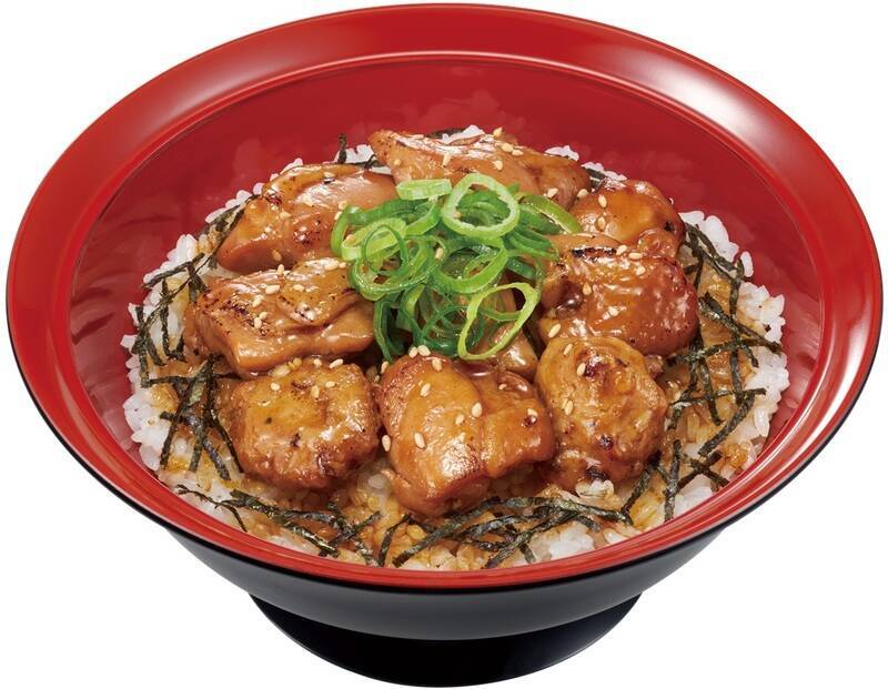 食欲全開!! すき家「炭火やきとり丼」が帰ってくる。甘辛ダレがそそる