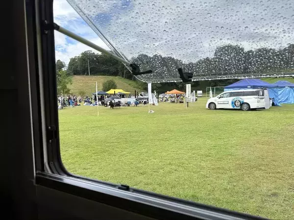 「キャンピングカーがあれば自由気ままに生きられる！ 実は一人旅が楽しいクルマ」の画像