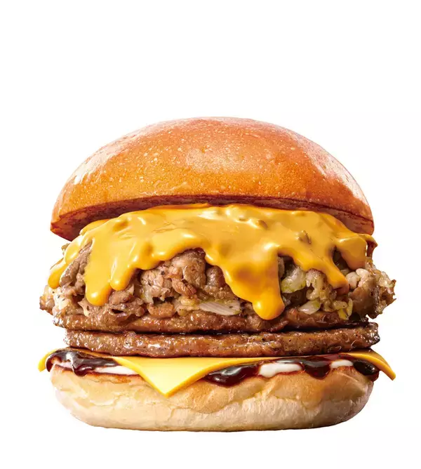 「ステーキ感たっぷり！「フィリーチーズステーキバーガー」が4種類で復活」の画像