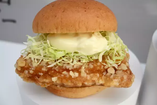 「【今週】マクドナルド「グラクロ」vsコメダ「グラクロ」！ 吉野家は“ラーメン鍋”スタート」の画像