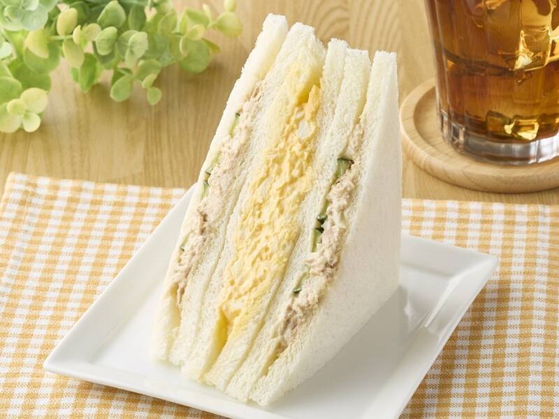 【本日から】麺20％増「大盛焼そば」が値段そのまま！具40％増のサンドも