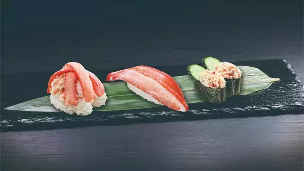 カ、カニ～！！ くら寿司に「超かにづくし」夏でも美味しい蟹を用意