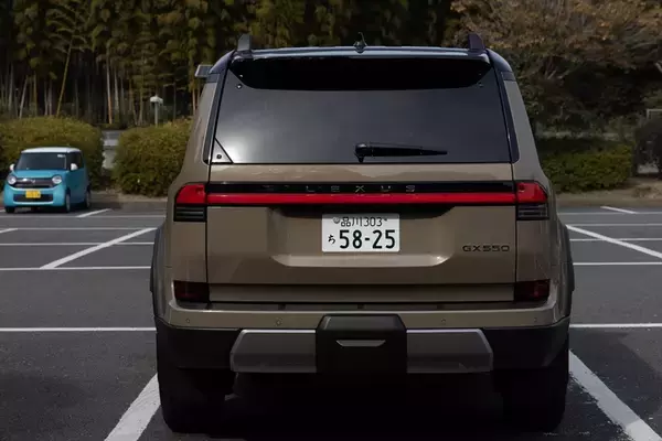 「【ランクル250と何が違う？】約500万円高いレクサス「GX550」に乗ってわかった“価格差の正体”」の画像
