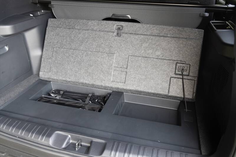 【ランクル250と何が違う？】約500万円高いレクサス「GX550」に乗ってわかった“価格差の正体”
