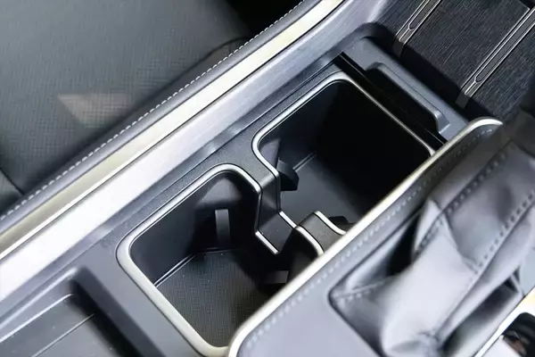 「【ランクル250と何が違う？】約500万円高いレクサス「GX550」に乗ってわかった“価格差の正体”」の画像