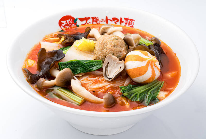 トマト×麻辣湯、これは気になる！ 「太陽のトマト麺」に初登場