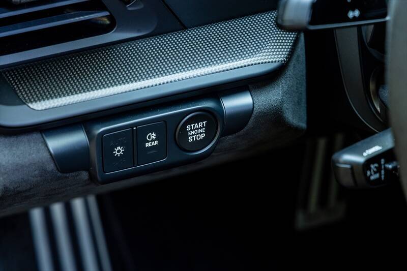 ポルシェ「911 GTS」のハイブリッドに911のSDGsを見た！