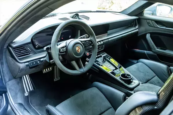 「ポルシェ「911 GTS」のハイブリッドに911のSDGsを見た！」の画像