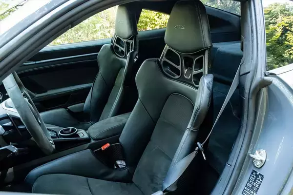 「ポルシェ「911 GTS」のハイブリッドに911のSDGsを見た！」の画像