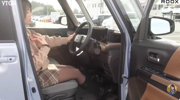 「え、これ軽自動車？」運転席をフラットにして車中泊できる日産の軽自動車「ルークス」の本気がヤバい