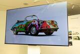 「ポルシェ・タイカンが日本人アーティストの手によってアートカーに生まれ変わる」の画像3