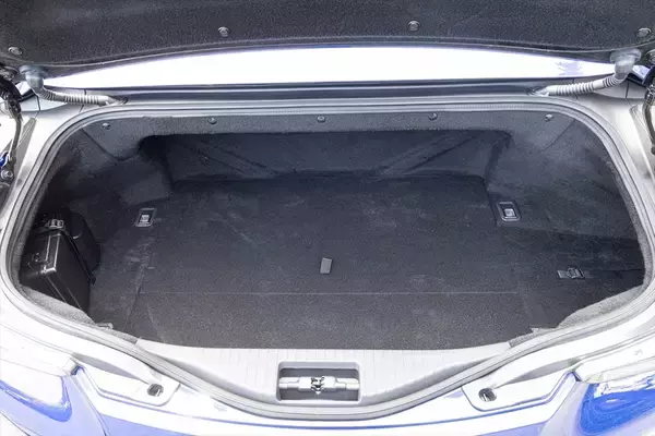 「レクサスの高級オープン「LC500 コンバーチブル」は快適さのその先を教えてくれる」の画像