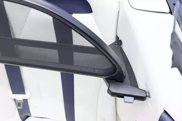 「レクサスの高級オープン「LC500 コンバーチブル」は快適さのその先を教えてくれる」の画像