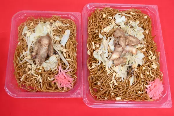 ローソン「50％増」今週も！ 超大盛の「焼そば」や「盛りすぎカツカレー」が登場