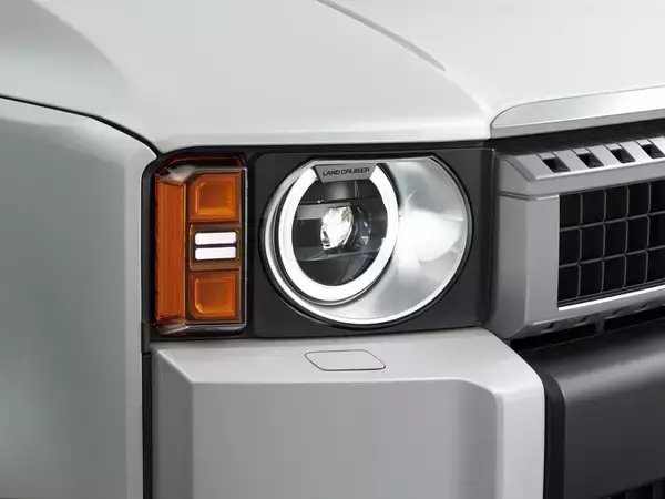 「トヨタ「ランドクルーザー250」ガソリン車を改良 盗難対策が“標準装備”に」の画像