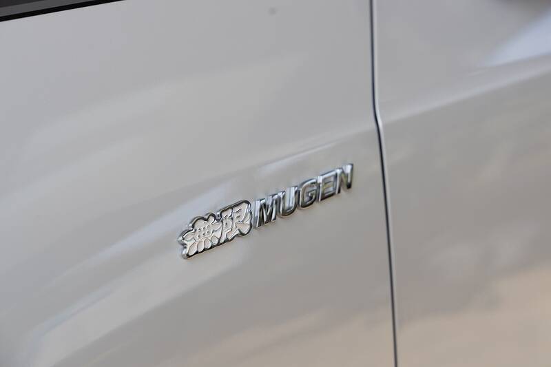 Honda「FIT RS」に“力強さ”を加える無限のアクセサリーをチェック！