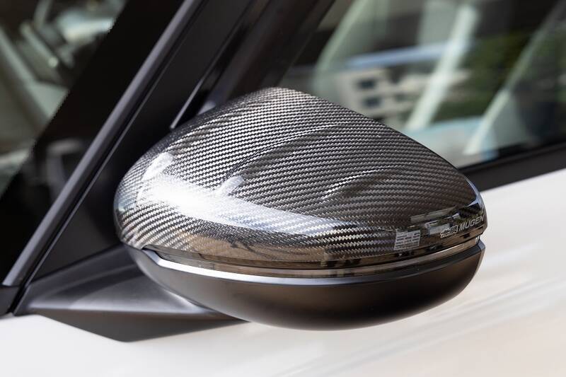 Honda「FIT RS」に“力強さ”を加える無限のアクセサリーをチェック！