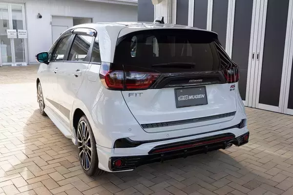 「Honda「FIT RS」に“力強さ”を加える無限のアクセサリーをチェック！」の画像