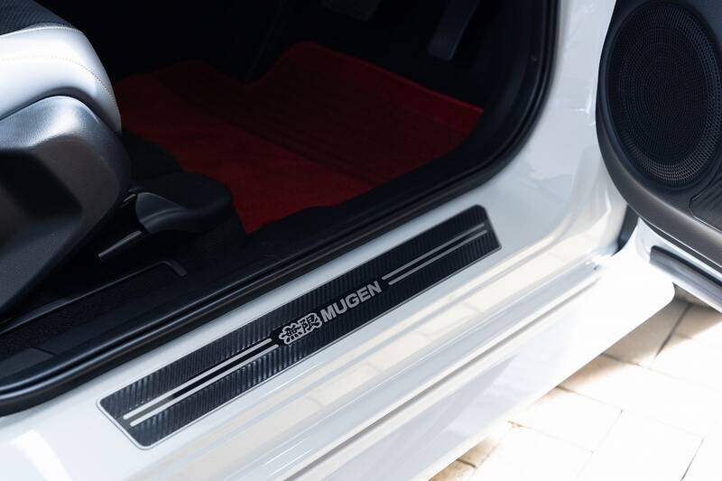 Honda「FIT RS」に“力強さ”を加える無限のアクセサリーをチェック！