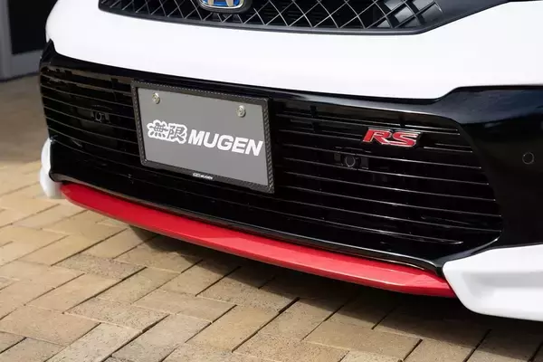 「Honda「FIT RS」に“力強さ”を加える無限のアクセサリーをチェック！」の画像