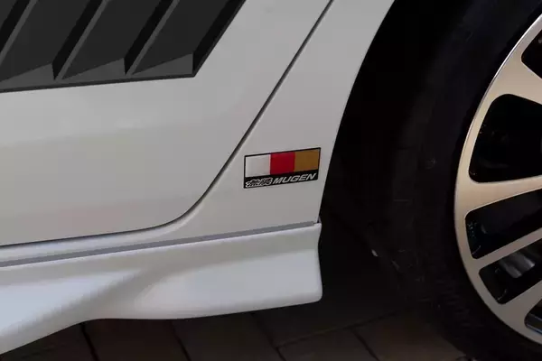 「Honda「FIT RS」に“力強さ”を加える無限のアクセサリーをチェック！」の画像