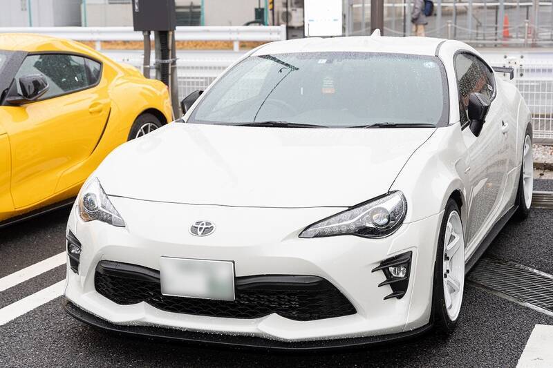 織戸学選手も参加！ スープラと86をテーマに100台以上が早朝の東雲に集合！