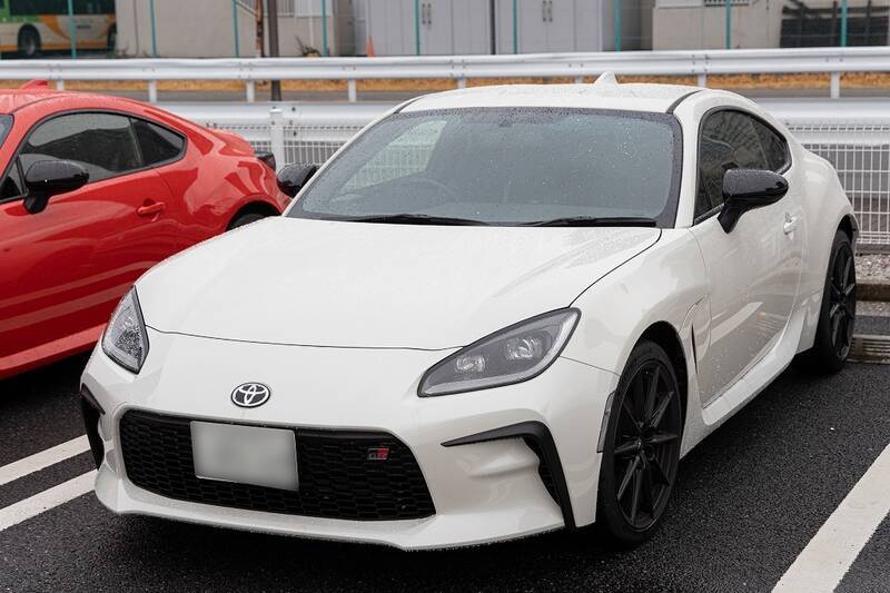 織戸学選手も参加！ スープラと86をテーマに100台以上が早朝の東雲に集合！