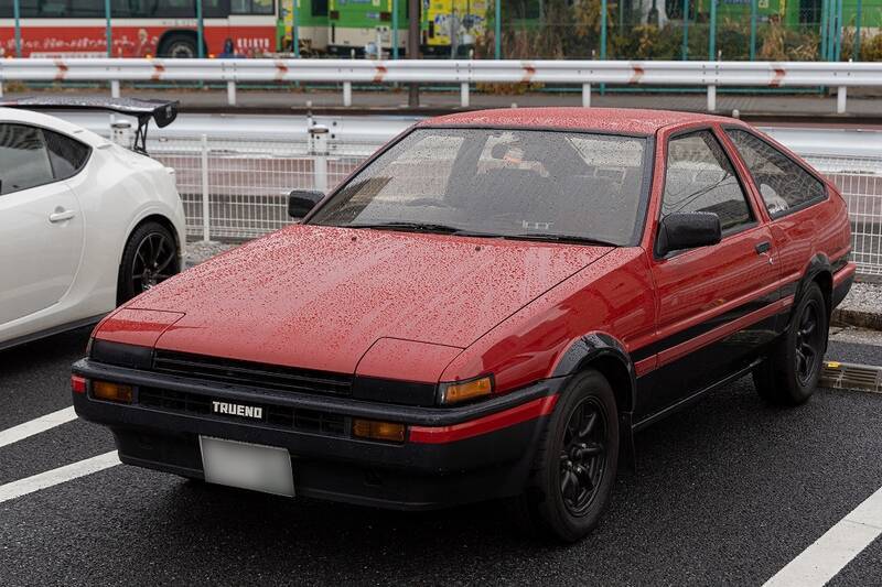 織戸学選手も参加！ スープラと86をテーマに100台以上が早朝の東雲に集合！