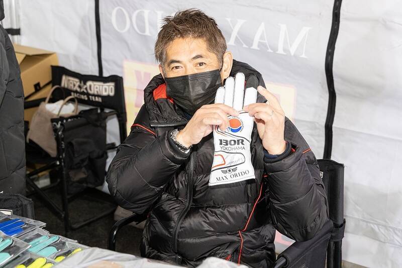 織戸学選手も参加！ スープラと86をテーマに100台以上が早朝の東雲に集合！