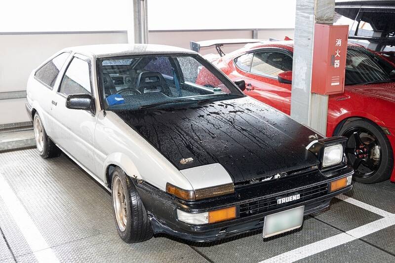 織戸学選手も参加！ スープラと86をテーマに100台以上が早朝の東雲に集合！