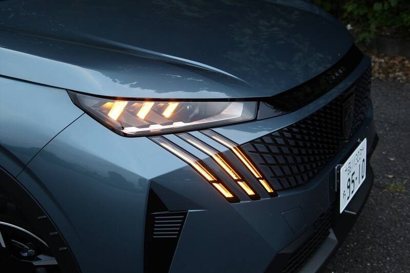 プジョーの新SUV「3008」はデザインでの購入者が大半！ リゾートホテルのような内装とクーペフォルムが牽引する