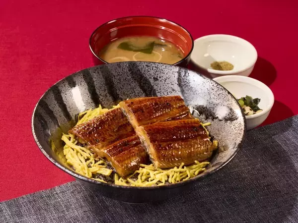 「うなぎ一匹ドーン！ココスの「うなぎフェア」がまもなくスタート」の画像