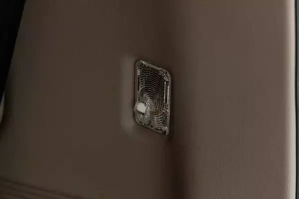 「これがN-BOXの本命!?　Honda「N-BOX JOY」は遊びをテーマにアウトドア風味を詰め込んだ」の画像