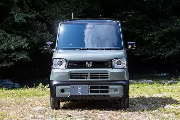 「これがN-BOXの本命!?　Honda「N-BOX JOY」は遊びをテーマにアウトドア風味を詰め込んだ」の画像