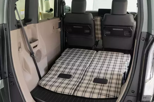 「これがN-BOXの本命!?　Honda「N-BOX JOY」は遊びをテーマにアウトドア風味を詰め込んだ」の画像