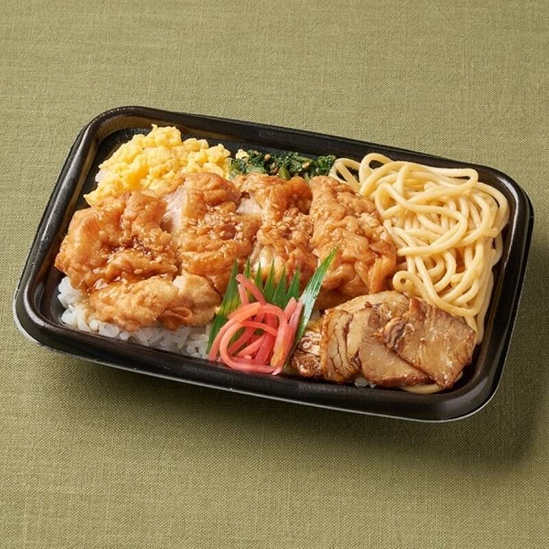 本日スタート！ ファミマの弁当購入で生茶orむぎ茶無料券もらえる