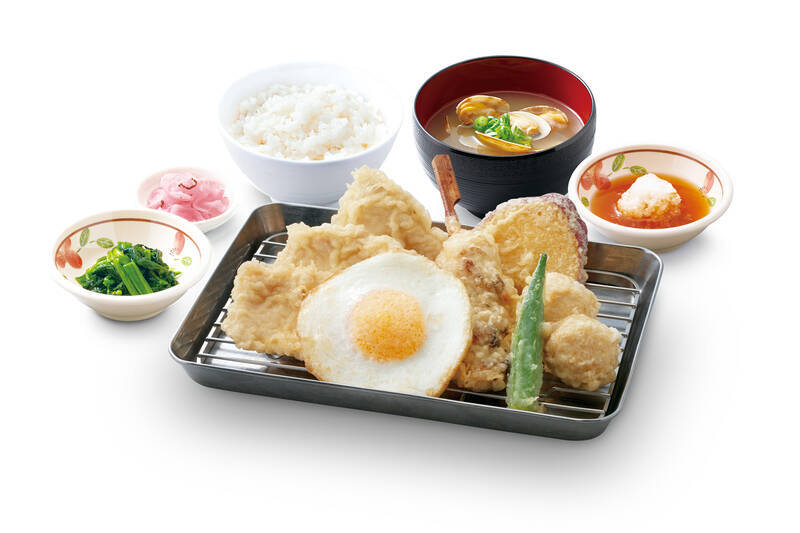 鶏天3枚ドーン！「お月見天ぷら定食」、ご飯おかわり何度でも無料だって